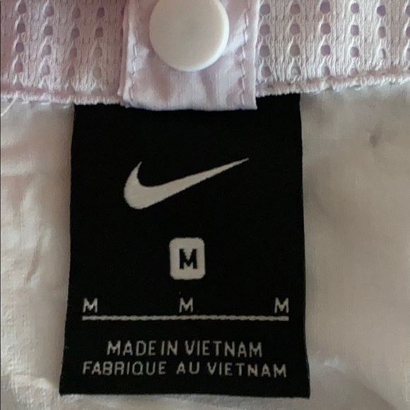 NIKE Dual Windbreaker Jacket. Lavender. Medium - Picture 15 of 16